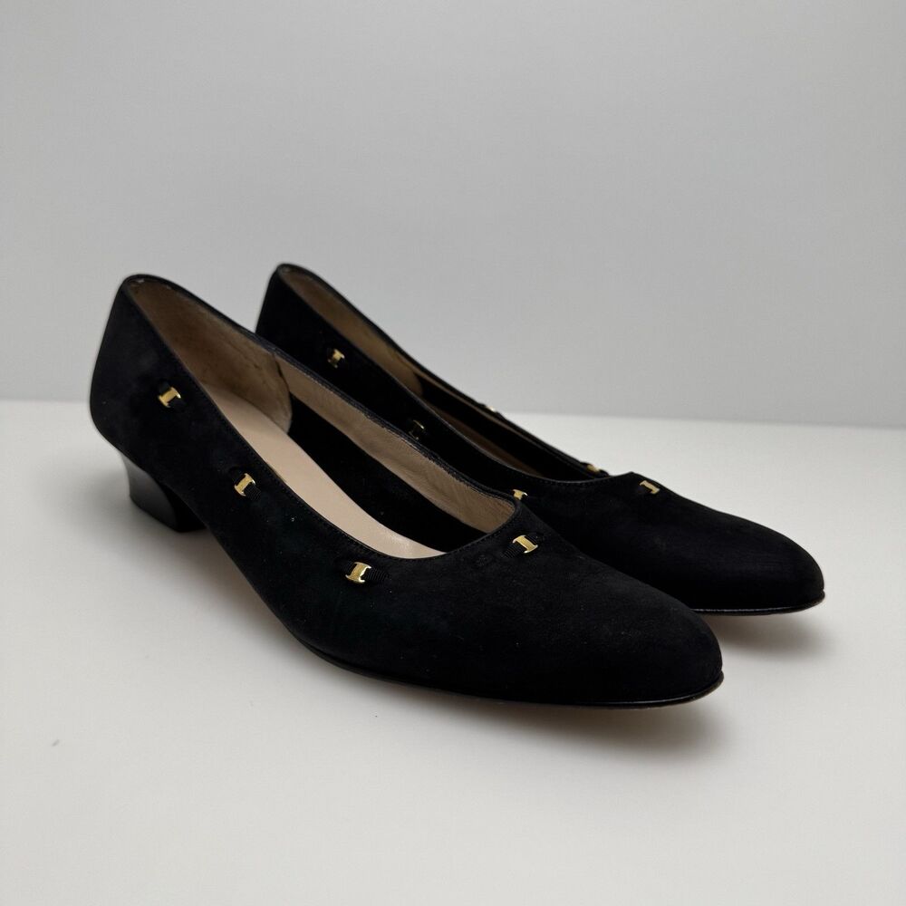 SALVATORE FERRAGAMO Black Nubuck Gold Hardware Pump Heels Size 7 AAAA 4A Narrow - Picture 2 of 12